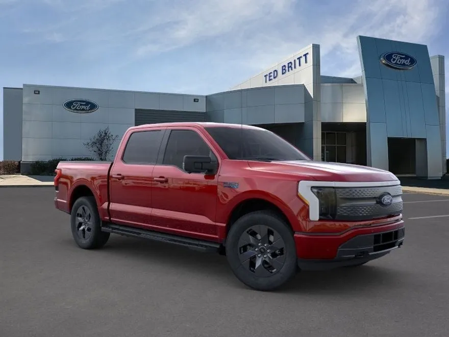 2025 Ford F-150 Lightning photo 1