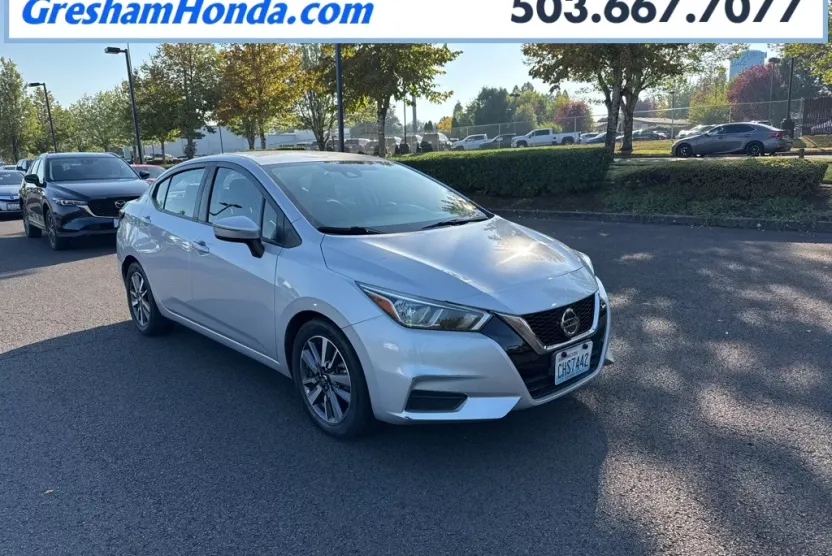 2020 Nissan Versa 1.6 SV photo 1
