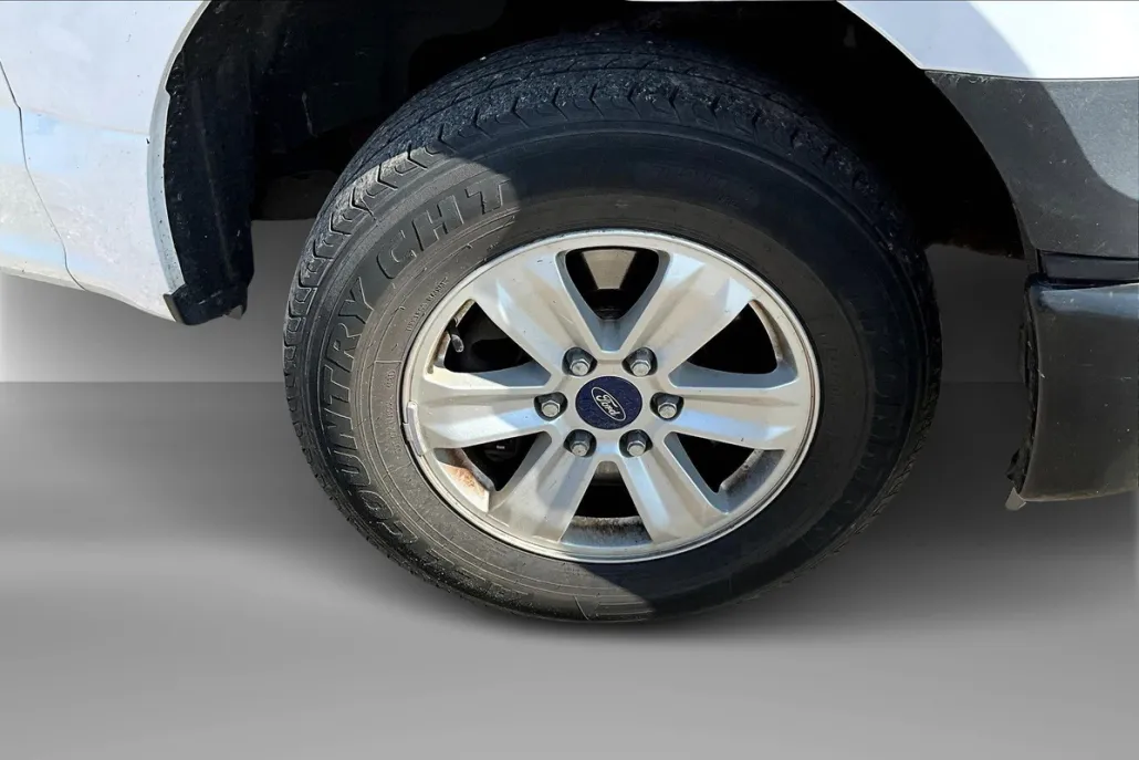 2015 Ford F-150 XL photo 1