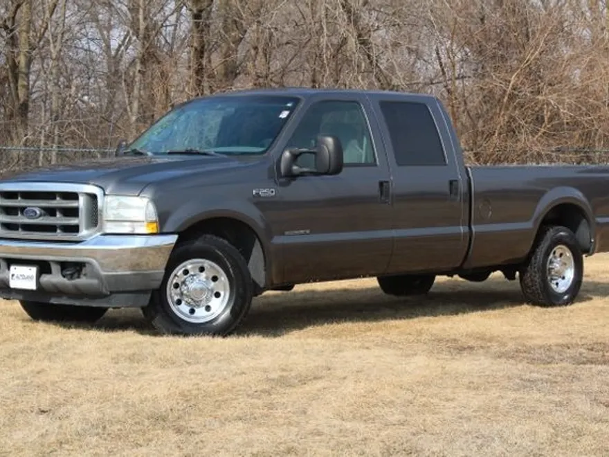 2002 Ford F-250 XLT photo 1