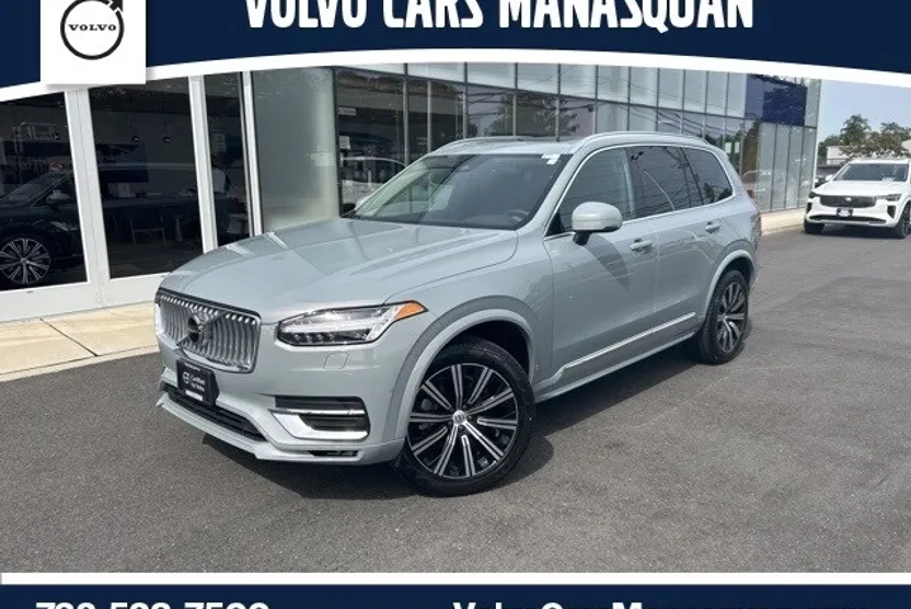 2024 Volvo XC90 B5 Core photo 1