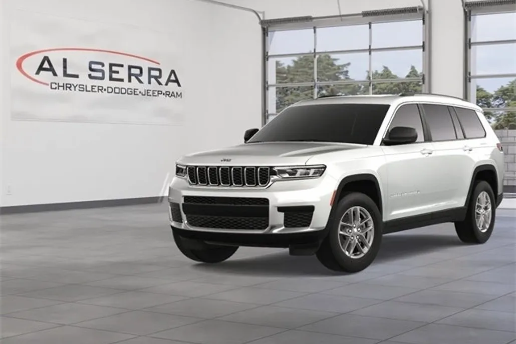 2025 Jeep Grand Cherokee Laredo photo 1