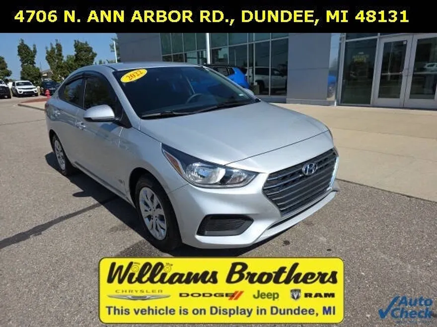 2022 Hyundai Accent SE photo 1