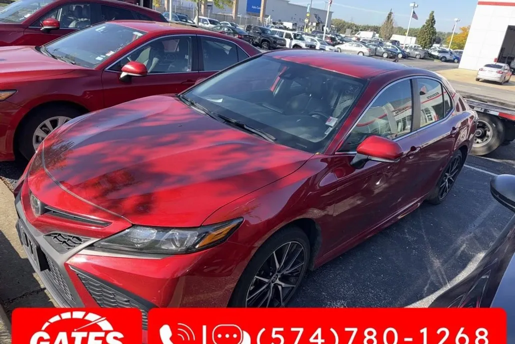 2024 Toyota Camry SE photo 1