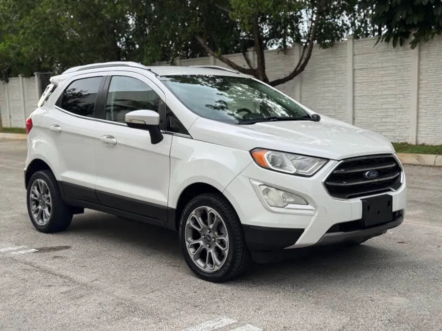 2018 Ford EcoSport Titanium photo 1
