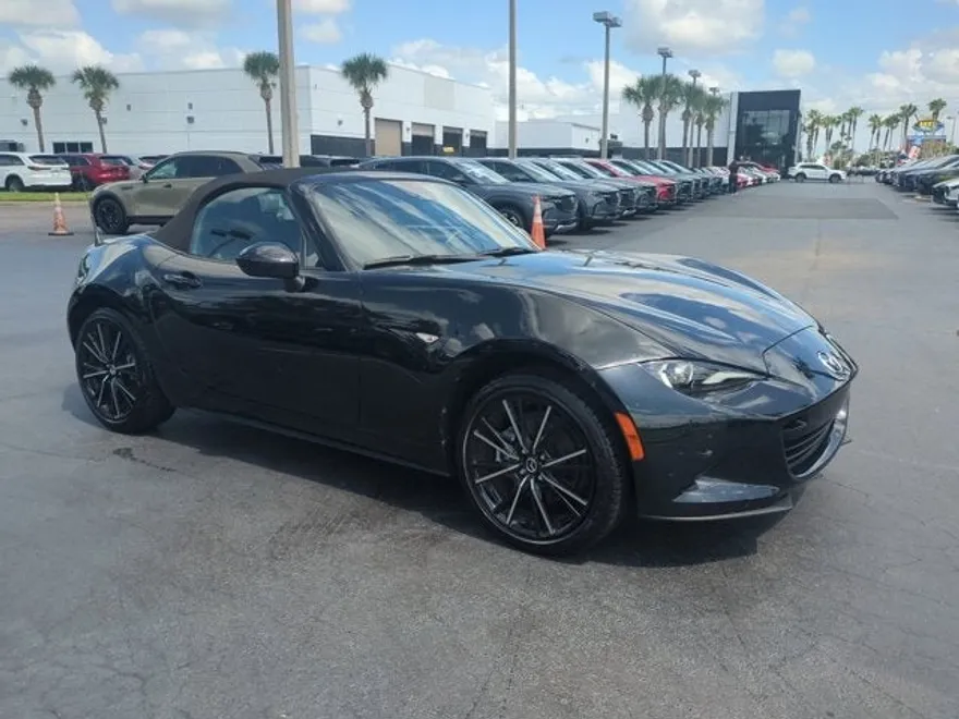 2024 Mazda MX-5 Miata Miata Grand Touring photo 1