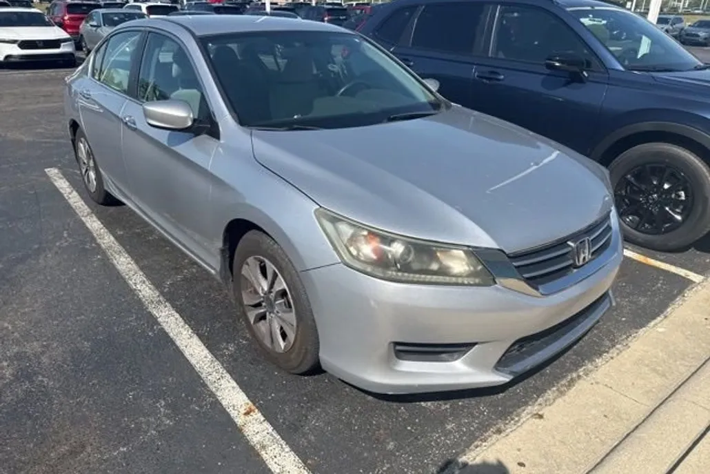 2013 Honda Accord LX photo 1