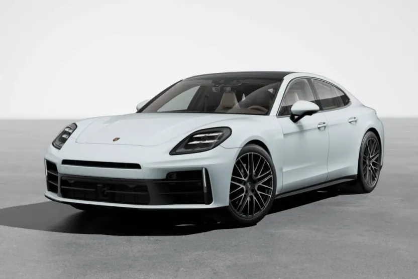 2026 Porsche Panamera 4 photo 1