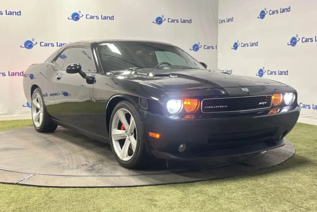 2009 Dodge Challenger SRT8 photo 1
