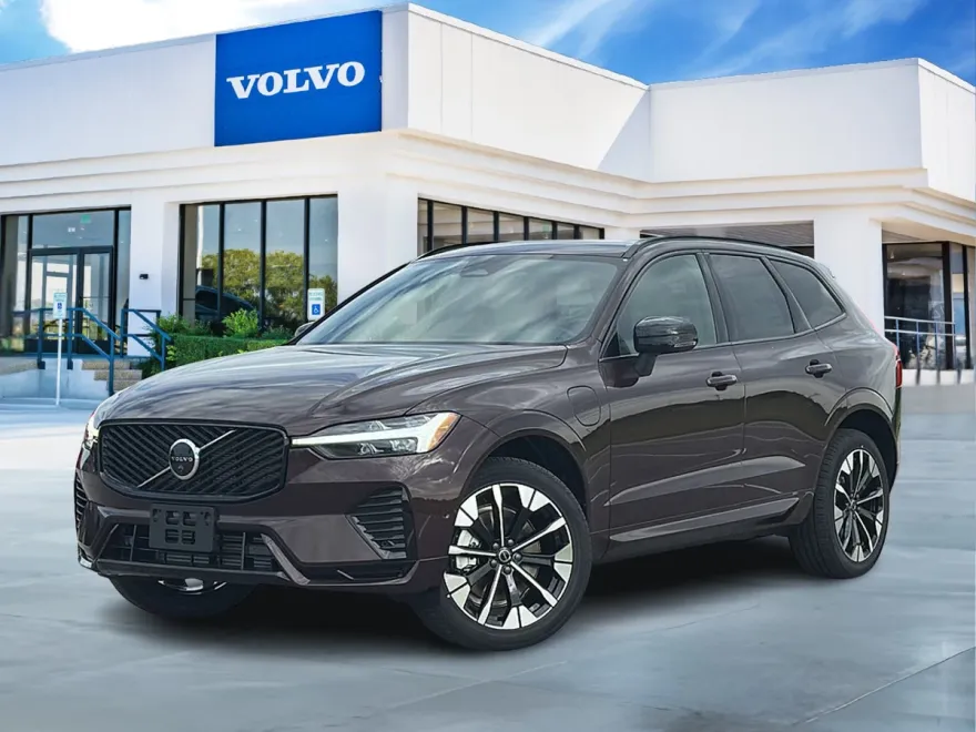 2026 Volvo XC60 T8 Plus photo 1