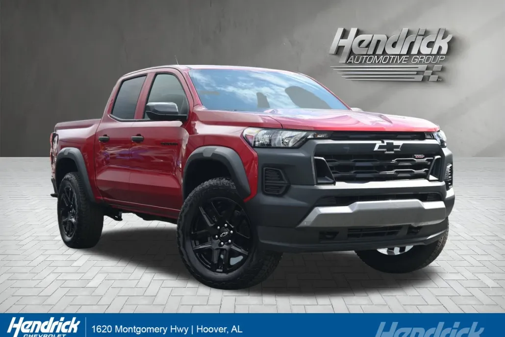 2025 Chevrolet Colorado Trail Boss photo 1