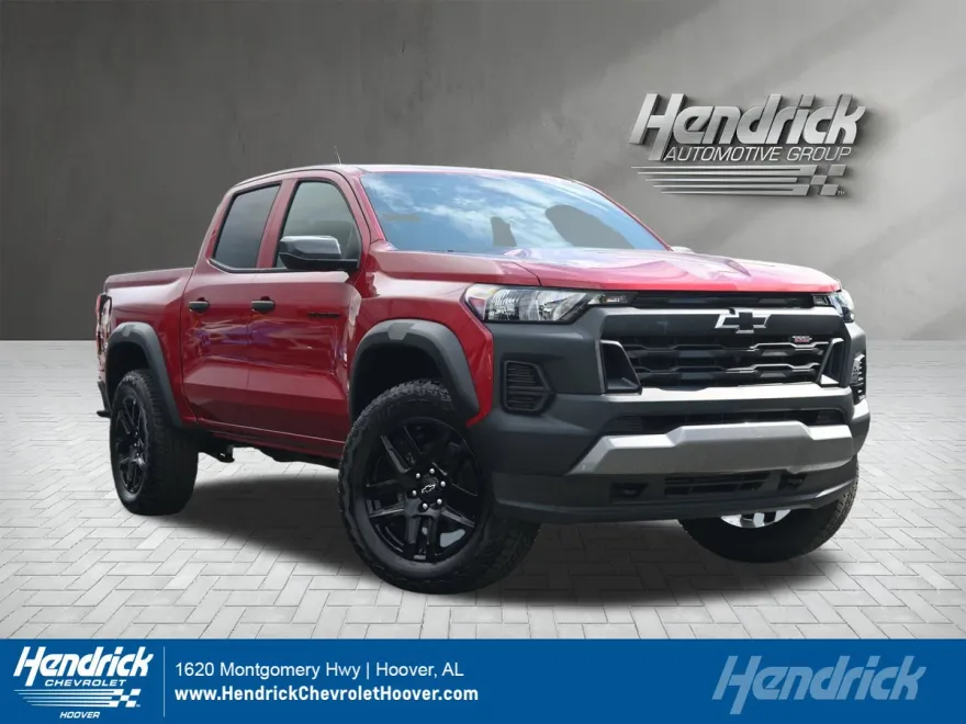 2025 Chevrolet Colorado Trail Boss photo 1