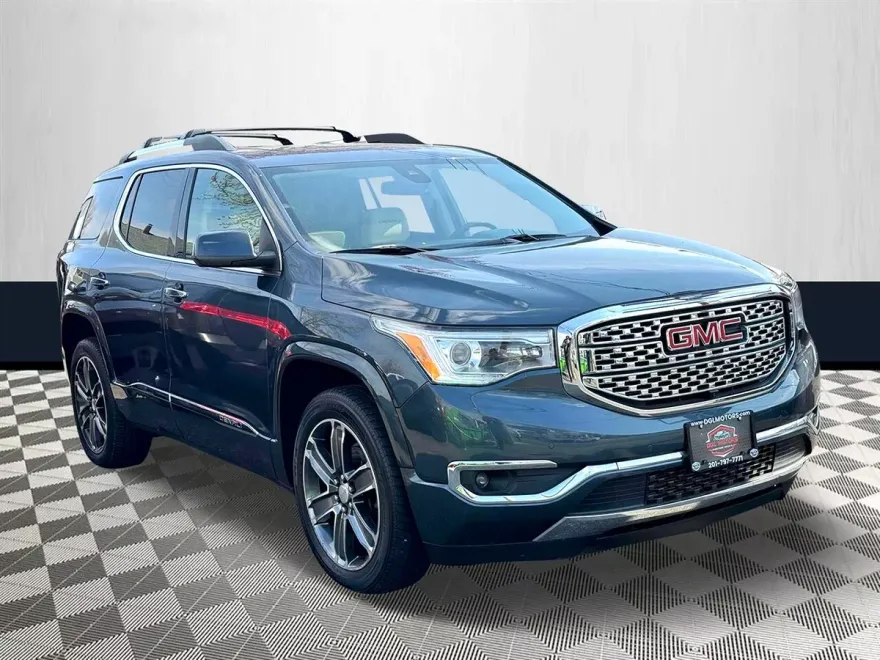 2019 Gmc Acadia Denali photo 1