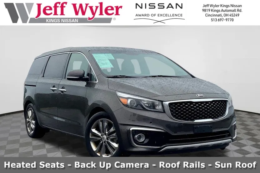2016 Kia Sedona SXL photo 1