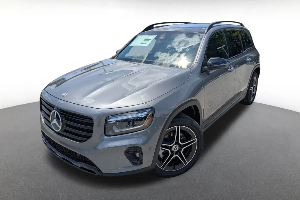 2025 Mercedes Benz GLB 250 4MATIC photo 1