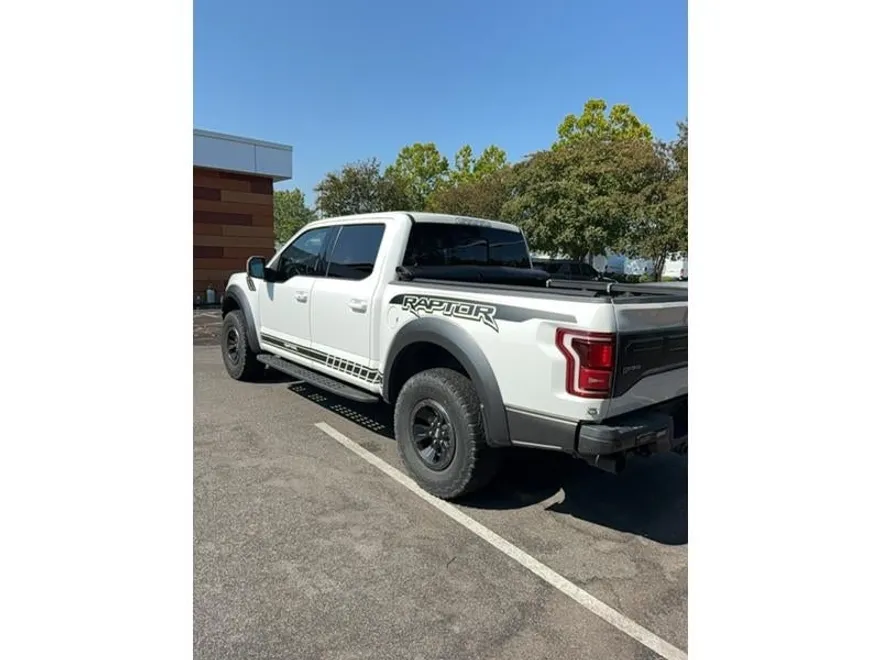 2018 Ford F-150 Raptor photo 1