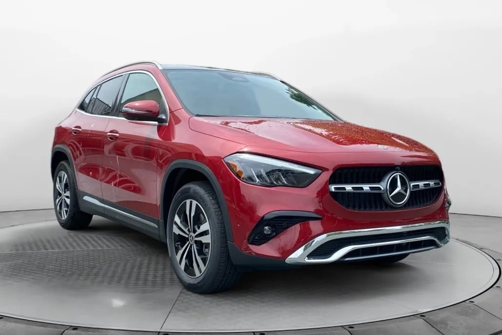 2026 Mercedes Benz GLA 250 4MATIC photo 1