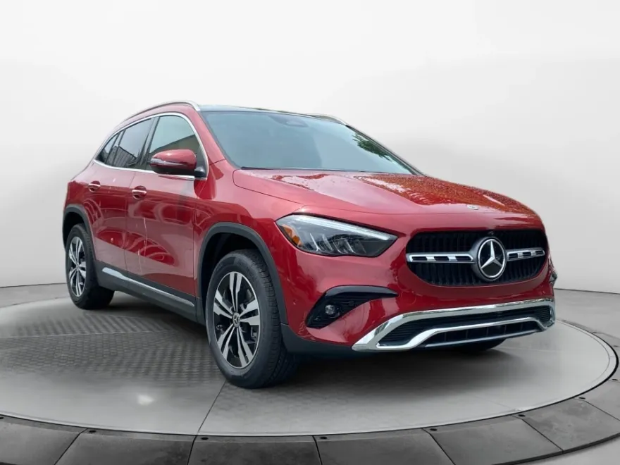 2026 Mercedes Benz GLA 250 4MATIC photo 1