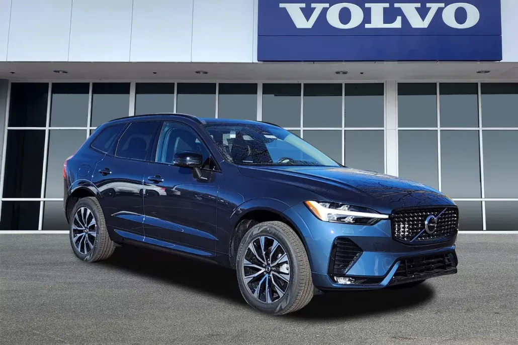 2025 Volvo XC60 B5 Core photo 1
