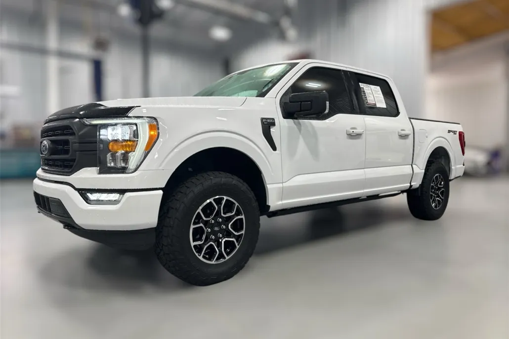 2023 Ford F-150 XLT photo 1