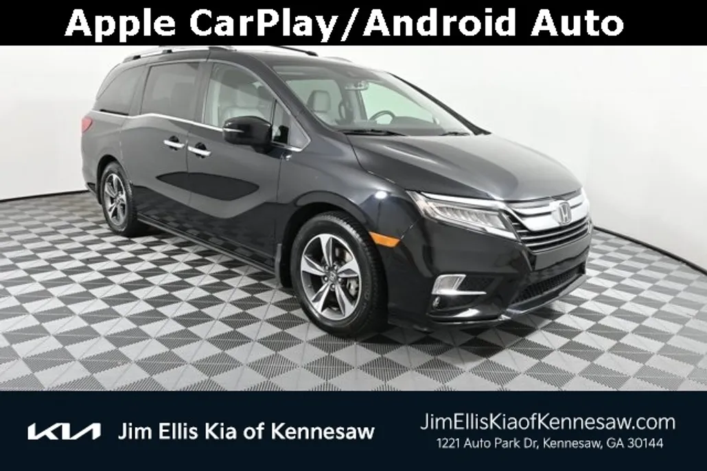 2019 Honda Odyssey Touring photo 1