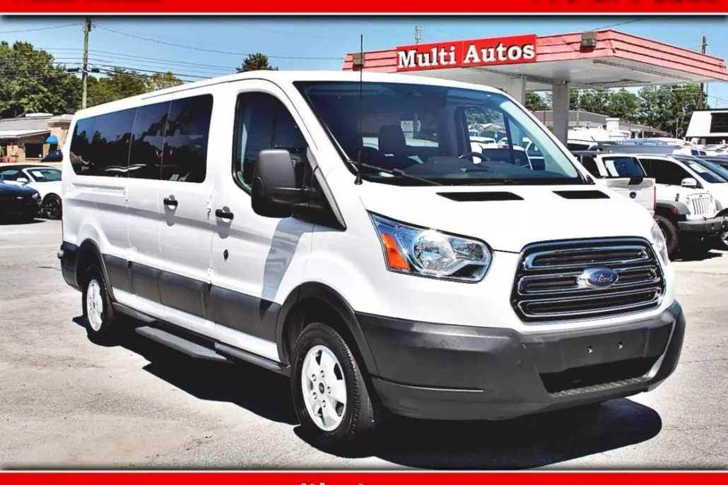 2017 Ford Transit XLT Van photo 1