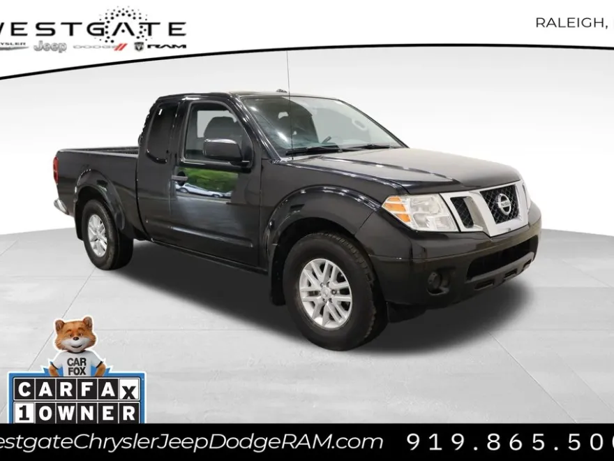 2017 Nissan Frontier SV photo 1