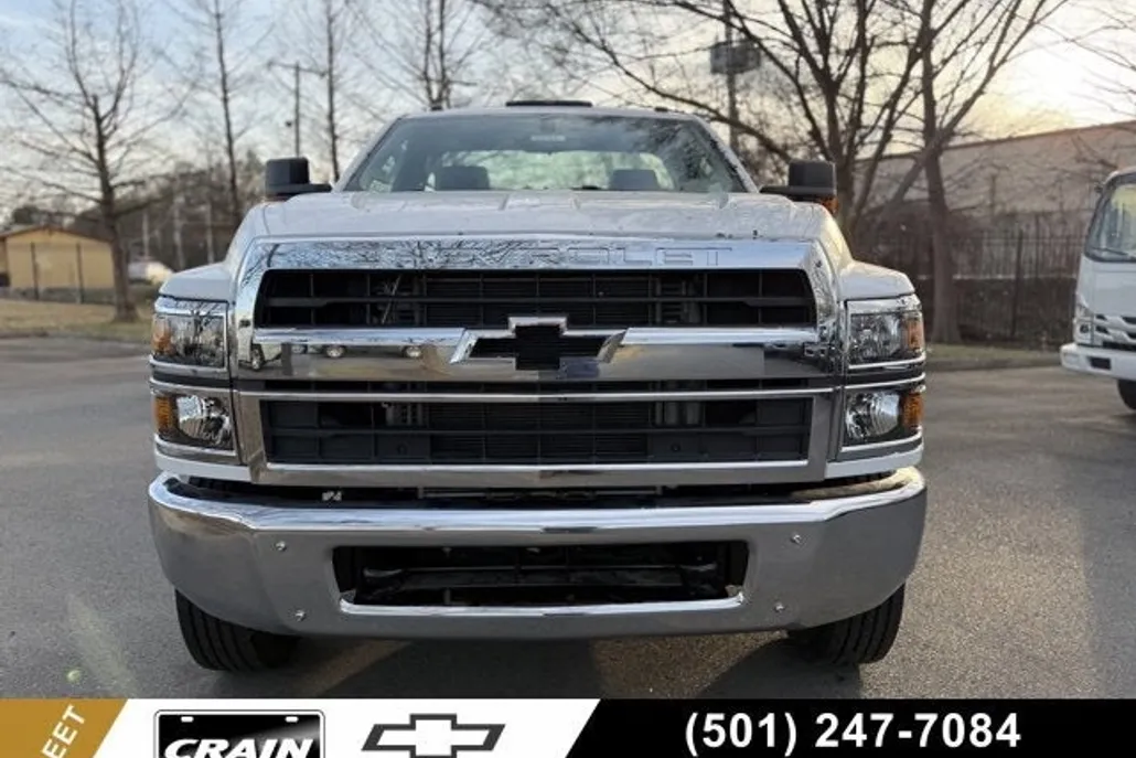 2024 Chevrolet Silverado 5500HD Work Truck photo 1