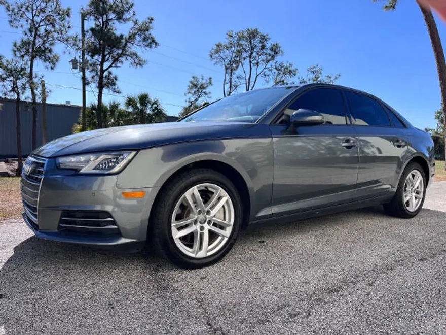 2017 Audi A4 2.0T Premium photo 1
