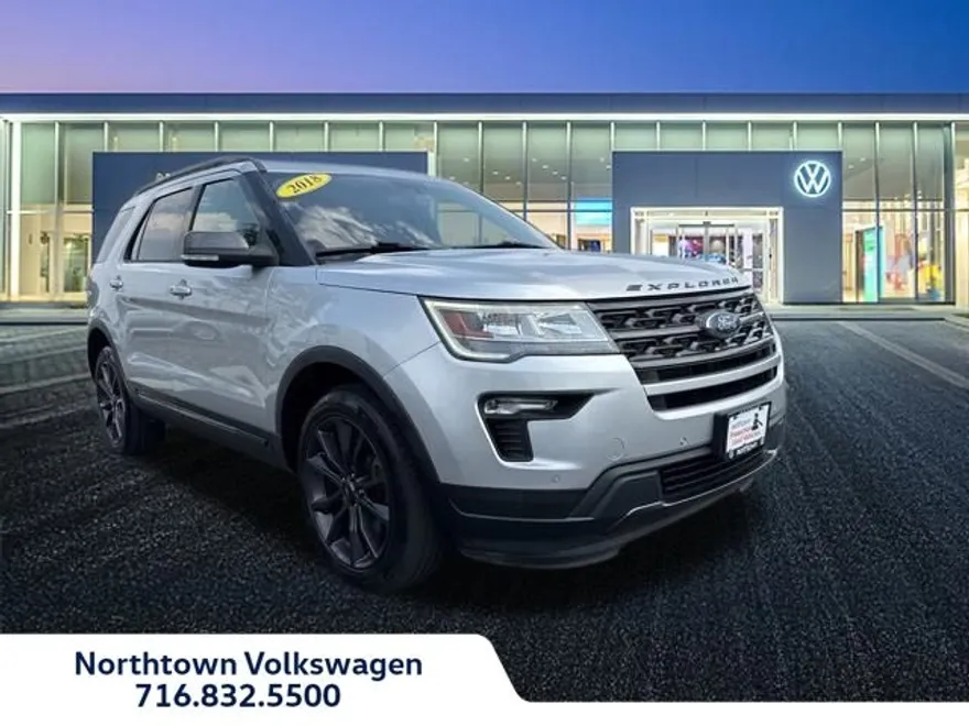 2018 Ford Explorer XLT photo 1
