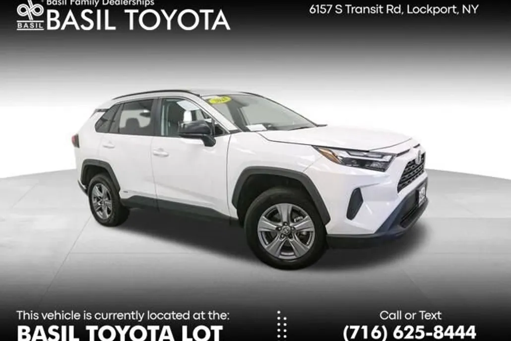 2025 Toyota RAV4 Hybrid LE photo 1