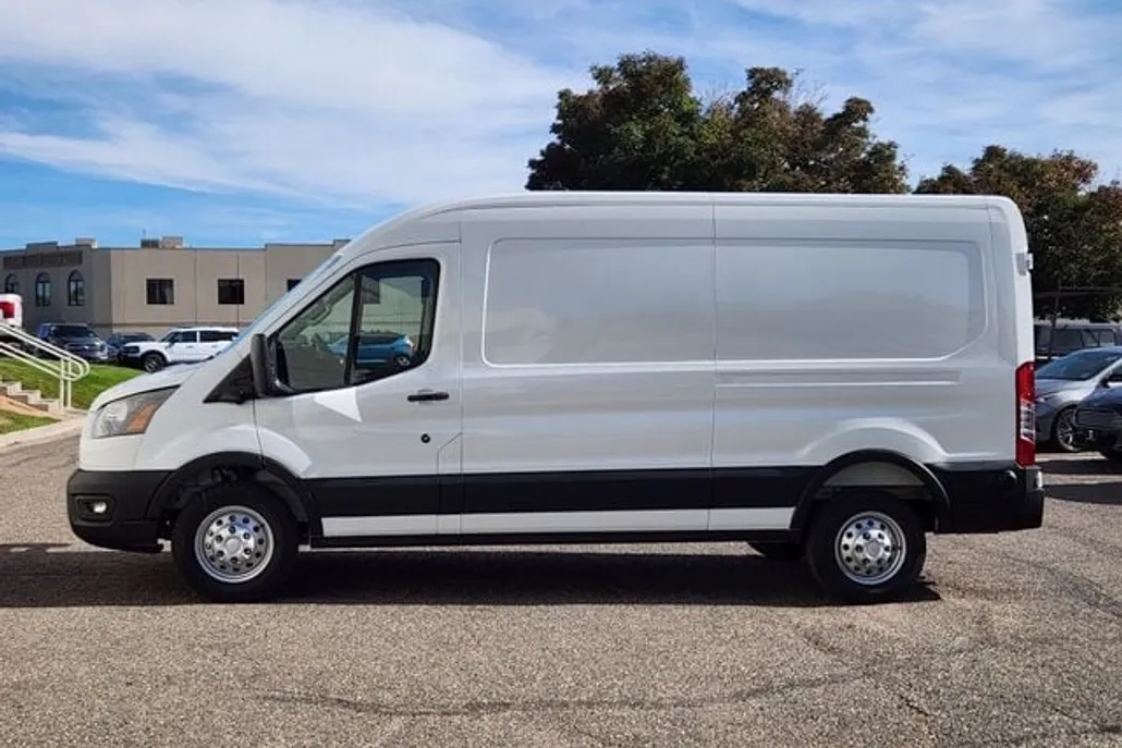 2025 Ford Transit photo 1