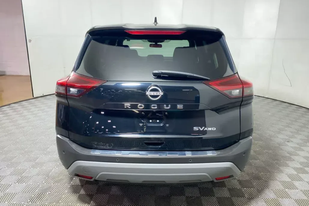 2022 Nissan Rogue SV photo 1