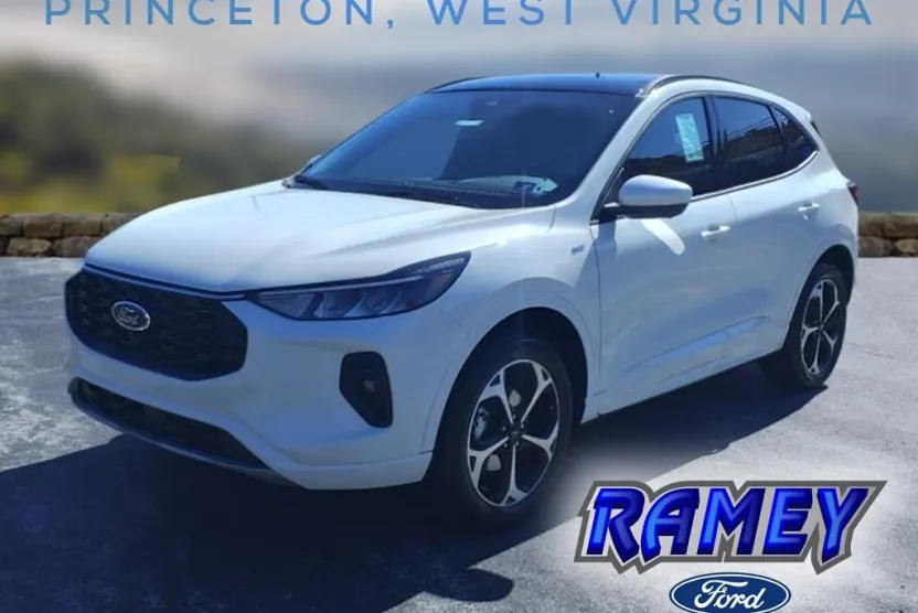 2023 Ford Escape ST-Line Select photo 1