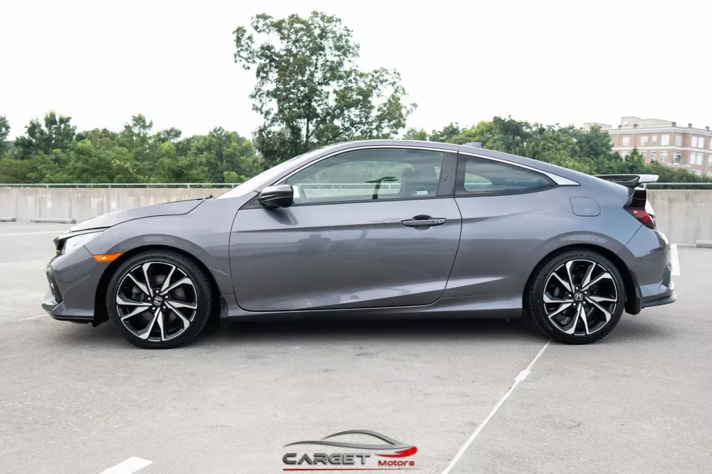 2018 Honda Civic Si photo 1