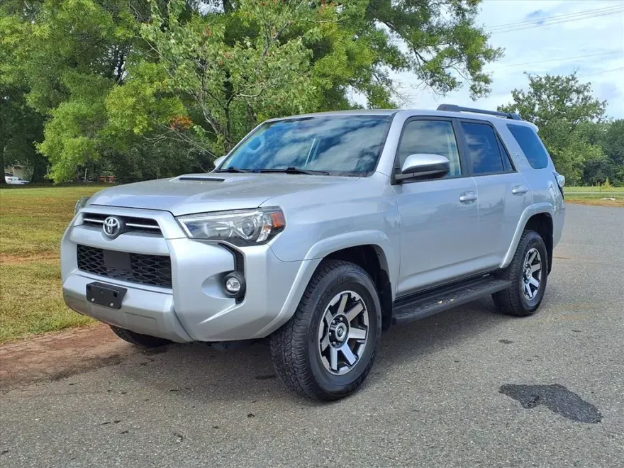 2024 Toyota 4Runner TRD photo 1