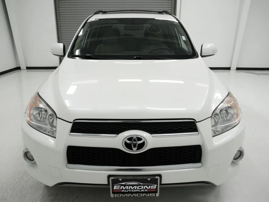 2011 Toyota RAV4 Limited photo 1