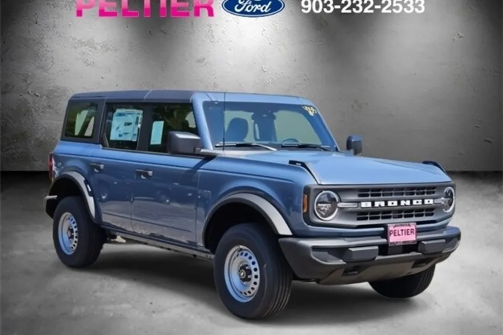 2025 Ford Bronco Base photo 1