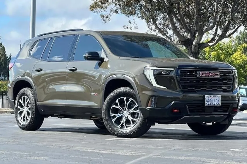 2024 Gmc Acadia AT4 photo 1