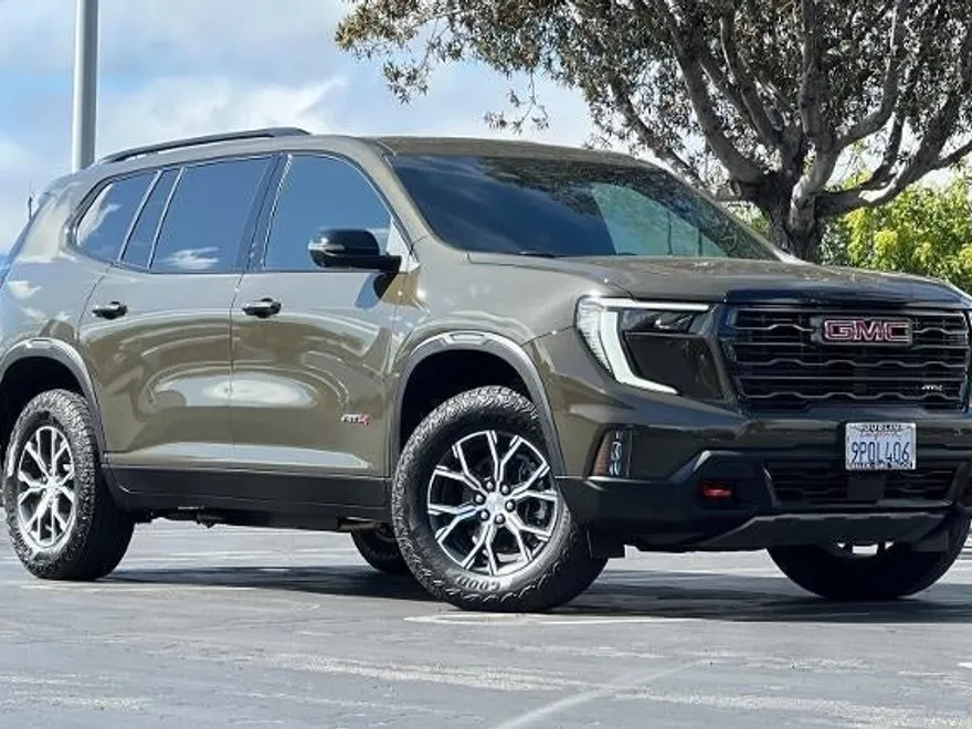 2024 Gmc Acadia AT4 photo 1
