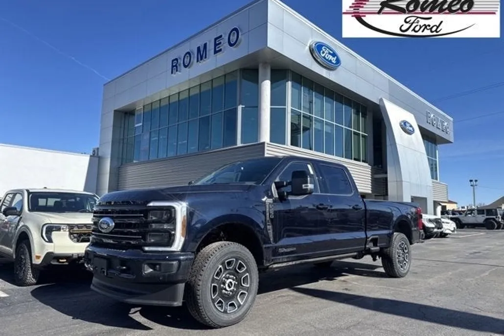 2025 Ford F-250 photo 1
