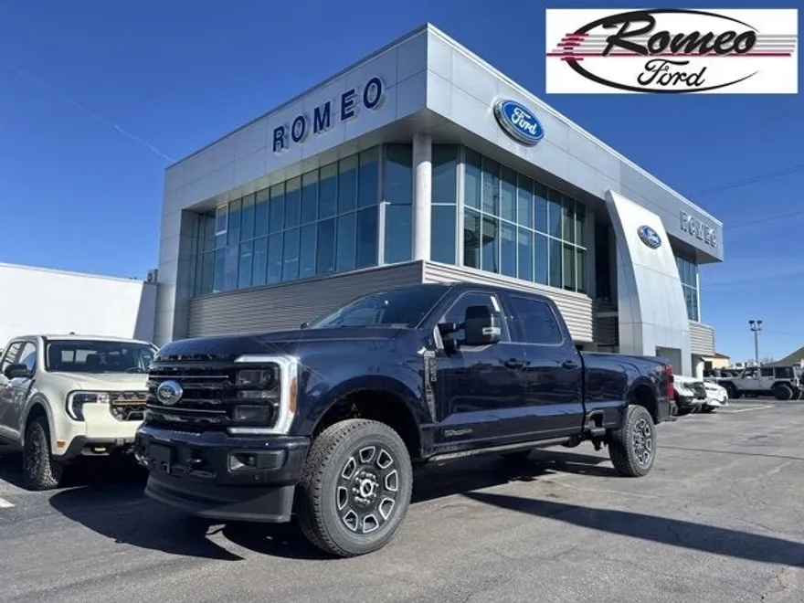 2025 Ford F-250 photo 1