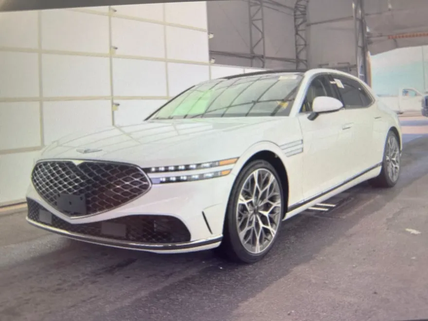 2025 Genesis G90 3.5T E-Supercharger photo 1