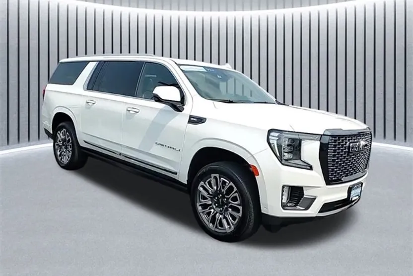 2023 Gmc Yukon XL Denali Ultimate photo 1