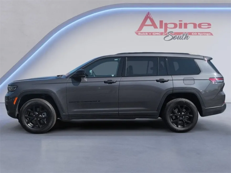 2024 Jeep Grand Cherokee Altitude photo 1