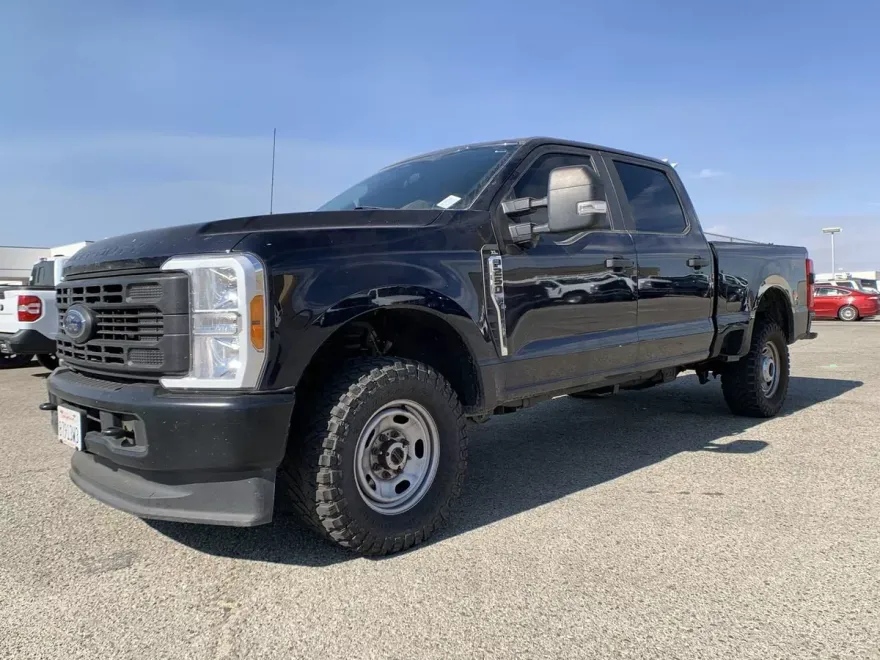 2023 Ford F-250 XL photo 1