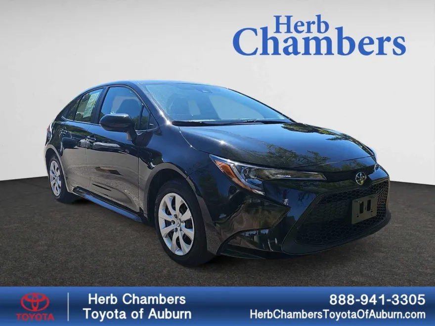 2022 Toyota Corolla LE photo 1