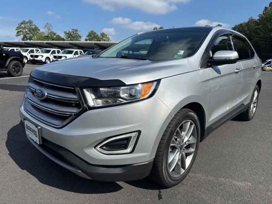2017 Ford Edge Titanium photo 1
