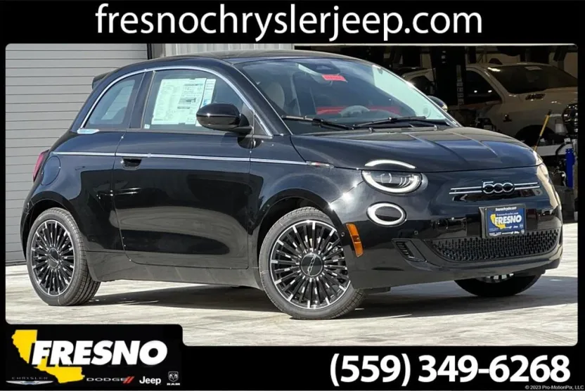 2024 Fiat 500e photo 1