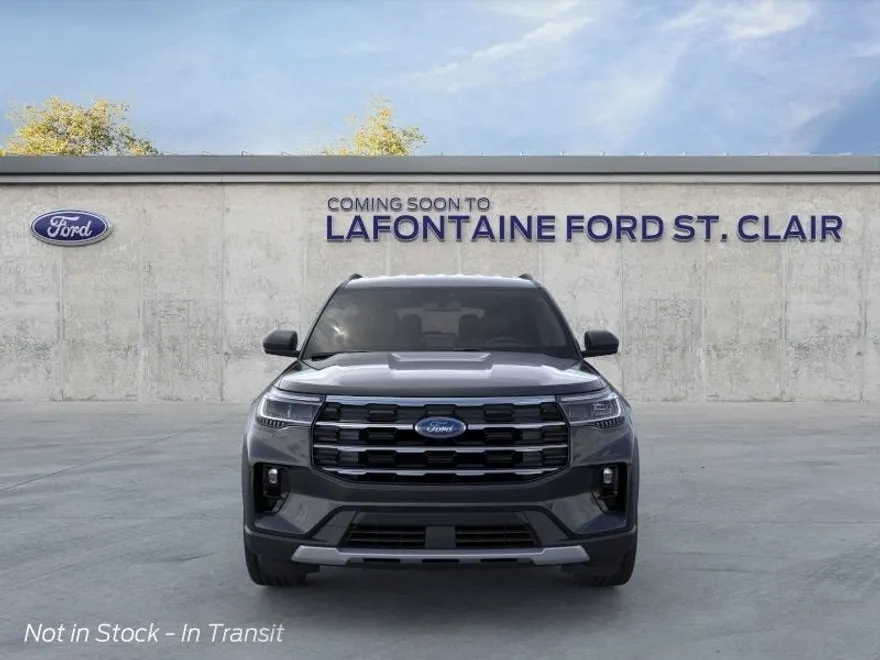 2025 Ford Explorer photo 1